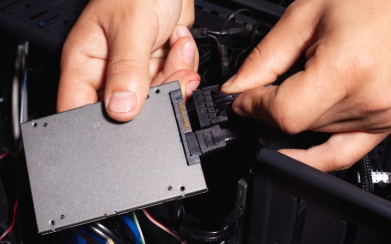 Lịch sử ra đời của ổ cứng SSD